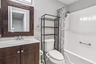 2059 Embassy Way, Carrollton, TX 75006 - Photo 18