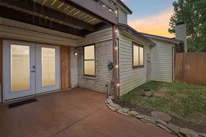 2059 Embassy Way, Carrollton, TX 75006 - Photo 4