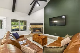 2013 Bedford Ct, Weatherford, TX 76088 - Photo 2