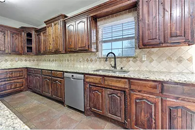8700 Sallys Way, Alvarado, TX 76009 - Photo 12