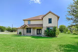 8700 Sallys Wy, Alvarado, TX 76009 - Photo 2