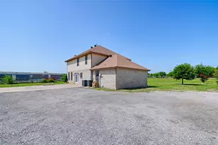 8700 Sallys Wy, Alvarado, TX 76009 - Photo 4