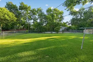 1613 Pat Dr, Dallas, TX 75228 - Photo 22