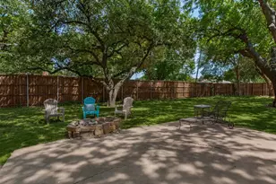 100 N Gentle Dr, Richardson, TX 75080 - Photo 36