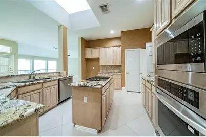 2231 Templeton Drive, Arlington, TX 76006 - Photo 10