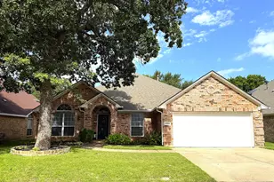 6506 Bluebird Dr, Arlington, TX 76001 - Photo 2