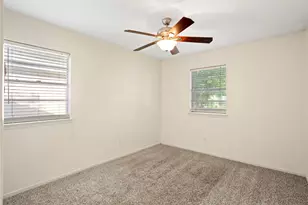 305 NE Todd St, Burleson, TX 76028 - Photo 20