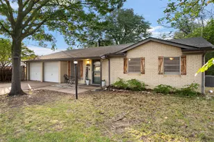 305 NE Todd St, Burleson, TX 76028 - Photo 32