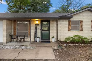 305 NE Todd St, Burleson, TX 76028 - Photo 34