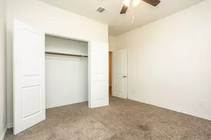 3235 Hunters Gln Dr, Aubrey, TX 76227 - Photo 6