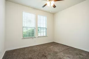 3235 Hunters Gln Dr, Aubrey, TX 76227 - Photo 4