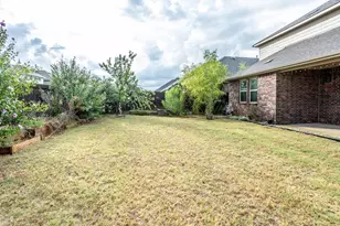 3235 Hunters Gln Dr, Aubrey, TX 76227 - Photo 32