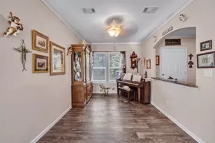 3810 Silver Creek Ct, Granbury, TX 76048 - Photo 10