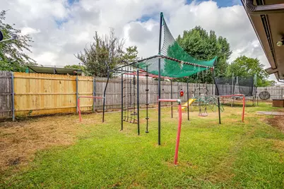 800 Poe Street, Azle, TX 76020 - Photo 28
