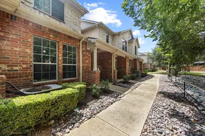 2741 Olympic Park Drive, Grand Prairie, TX 75050 - Photo 2