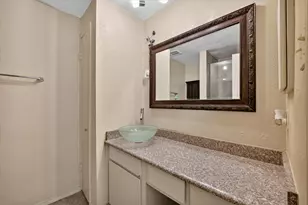 10437 High Hollows Dr, Dallas, TX 75230 - Photo 20