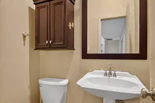 10437 High Hollows Dr, Dallas, TX 75230 - Photo 22