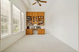 9709 Divot Dr, Granbury, TX 76049 - Photo 8