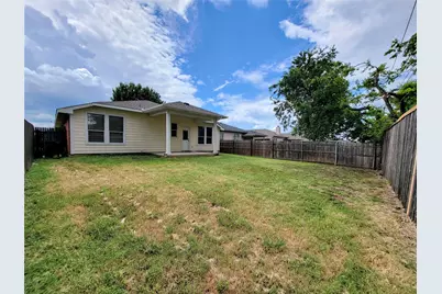 8033 Summer Stream Drive, Fort Worth, TX 76134 - Photo 26