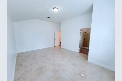 8033 Summer Stream Drive, Fort Worth, TX 76134 - Photo 18