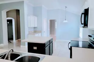 8033 Summer Stream Dr, Fort Worth, TX 76134 - Photo 6