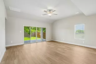 3512 Bastrop Dr, Farmersville, TX 75442 - Photo 14