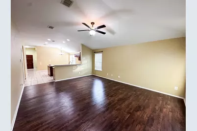 3252 Torio, Grand Prairie, TX 75054 - Photo 10