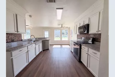 3940 Victory Court, Midlothian, TX 76065 - Photo 2
