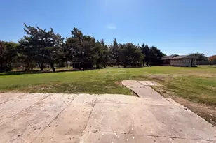3940 Victory Ct, Midlothian, TX 76065 - Photo 18