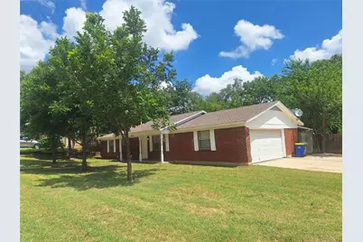 6005 Barry Drive, Watauga, TX 76148 - Photo 2