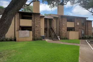 1307 Willoughby Ln, Arlington, TX 76011 - Photo 2