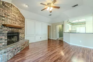 2119 Turf Club Dr, Arlington, TX 76017 - Photo 6