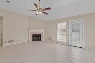 1918 Lee Dr, Denton, TX 76209 - Photo 4