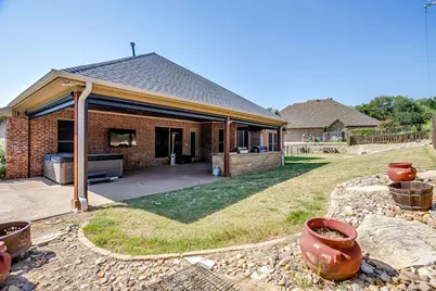 9704 Trinity Court, Granbury, TX 76049 - Photo 38