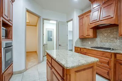 9704 Trinity Court, Granbury, TX 76049 - Photo 14