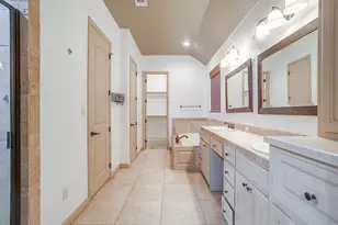 9704 Trinity Ct, Granbury, TX 76049 - Photo 20