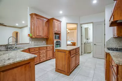 9704 Trinity Court, Granbury, TX 76049 - Photo 12