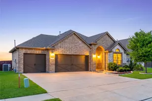 1303 Axis Deer Rd, Arlington, TX 76002 - Photo 1