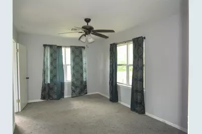 608 Hayes Street, McGregor, TX 76657 - Photo 6