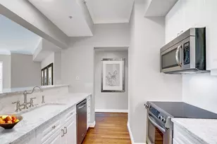 3401 Lee Pkwy, Dallas, TX 75219 - Photo 10