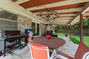 802 N Spears St, Alvarado, TX 76009 - Photo 18