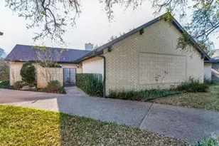 5963 River Bend Dr, Benbrook, TX 76132 - Photo 4