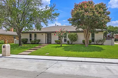 1514 College Parkway, Lewisville, TX 75077 - Photo 2