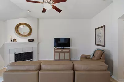 214 Branch Bend, Euless, TX 76039 - Photo 6