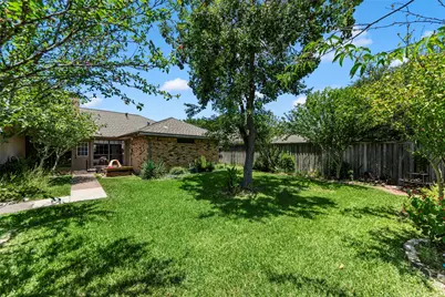 506 Willowcrest Drive, Garland, TX 75040 - Photo 2