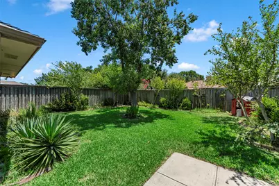 506 Willowcrest Drive, Garland, TX 75040 - Photo 4