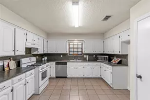 506 Willowcrest Dr, Garland, TX 75040 - Photo 16