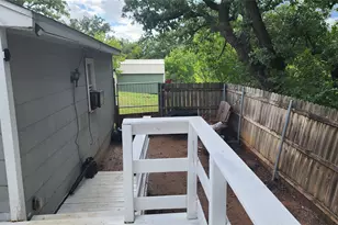 903 W Plummer St, Eastland, TX 76448 - Photo 22