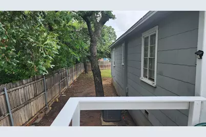 903 W Plummer Street, Eastland, TX 76448 - Photo 30