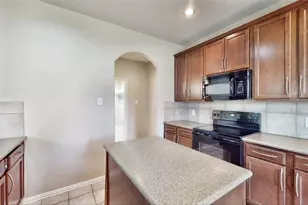 413 Perkins Dr, Lantana, TX 76226 - Photo 8